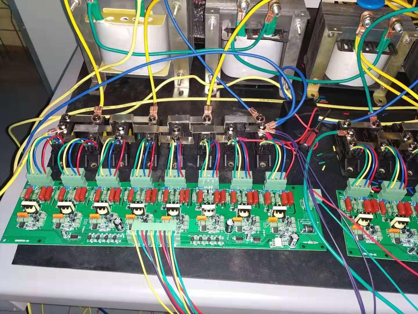 R&amp;D ของระบบควบคุมแรงดันไฟฟ้าแบบไม่สัมผัส