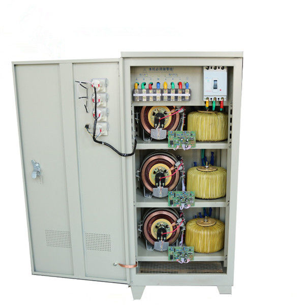 อุปกรณ์ควบคุมแรงดันไฟฟ้าอัตโนมัติอุตสาหกรรม 50 KVA สามเฟส 380V 50Hz