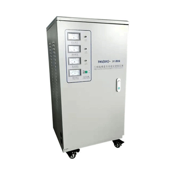 เครื่องควบคุมแรงดันไฟฟ้าอัตโนมัติสามเฟส 20kva 380V พร้อมตัวชี้เมตร