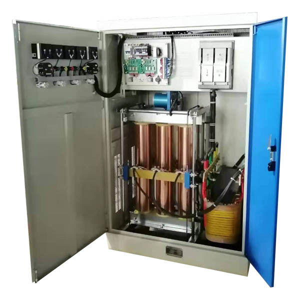 350KVA 380V AVR ควบคุมแรงดันไฟฟ้ากระแสสลับสามเฟสควบคุมอัตโนมัติ 50Hz