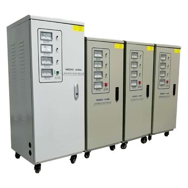 AVR 10KVA เครื่องควบคุมแรงดันไฟฟ้าสามเฟส 50Hz พร้อมจอแสดงผลตัวชี้