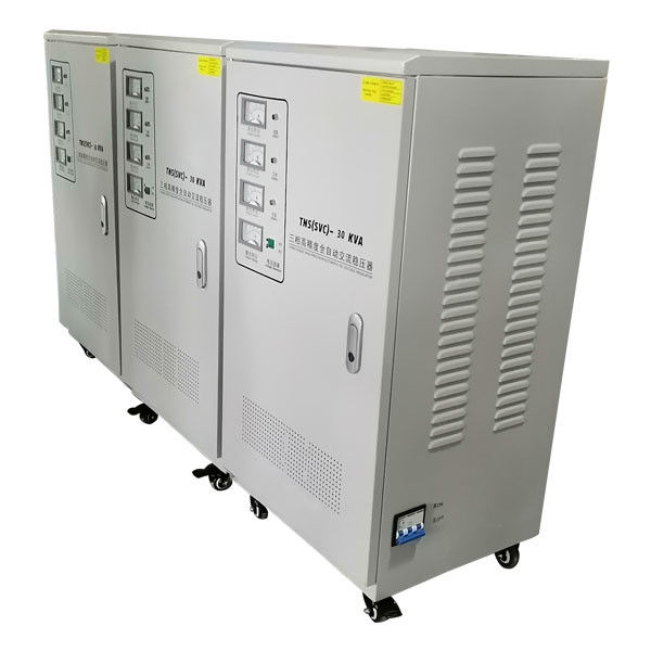 อุปกรณ์ไฟฟ้า Avr ควบคุมแรงดันไฟฟ้าอัตโนมัติความจุ 30KVA ประสิทธิภาพการทำงานสูง