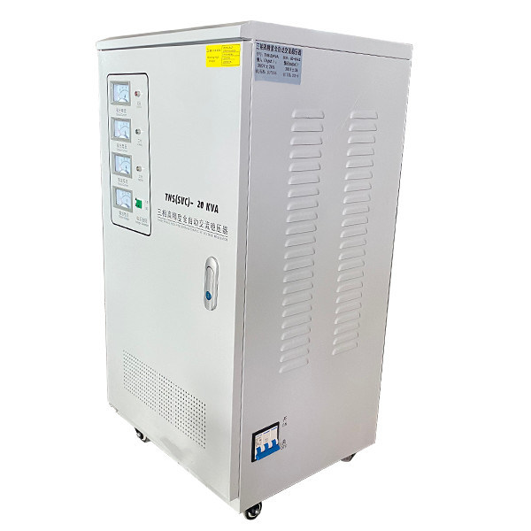 TNS-20KVA สามเฟส AC 50-60Hz เซอร์โวมอเตอร์ประเภทตัวควบคุมแรงดันไฟฟ้าความแม่นยำสูงอัตโนมัติเต็มรูปแบบ